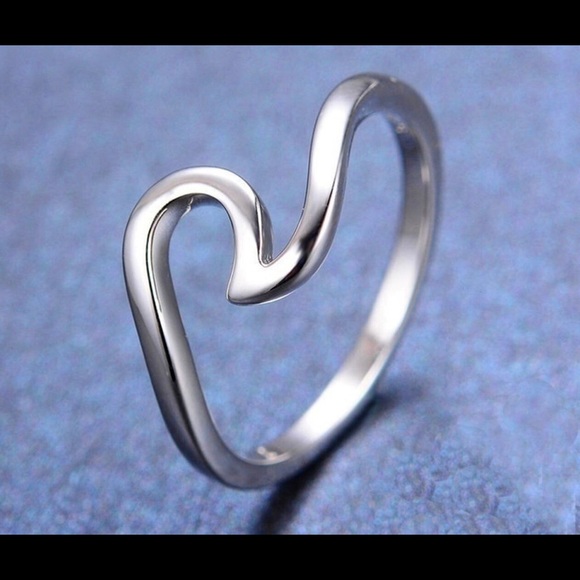 Minimalist Silver Surfer Wave Ring - Picture 1 of 5